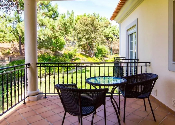 База отдыха Casa Magnolia Amoreira (Leiria)
